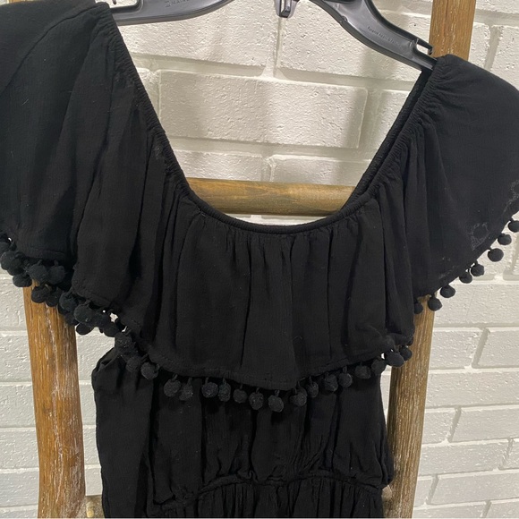 Black off the shoulder cantina dress - Picture 3 of 5